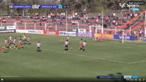 penal-errado-por-melo-en-Agro-Gimnasia