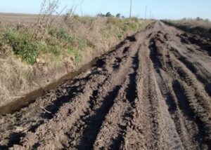 camino-rural-mal-estado